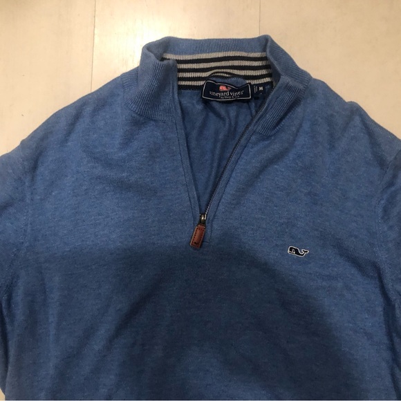 LIKE NEW - Vineyard Vines Saltwater 1/4 Zip Sweater - Sky Blue - Picture 3 of 3
